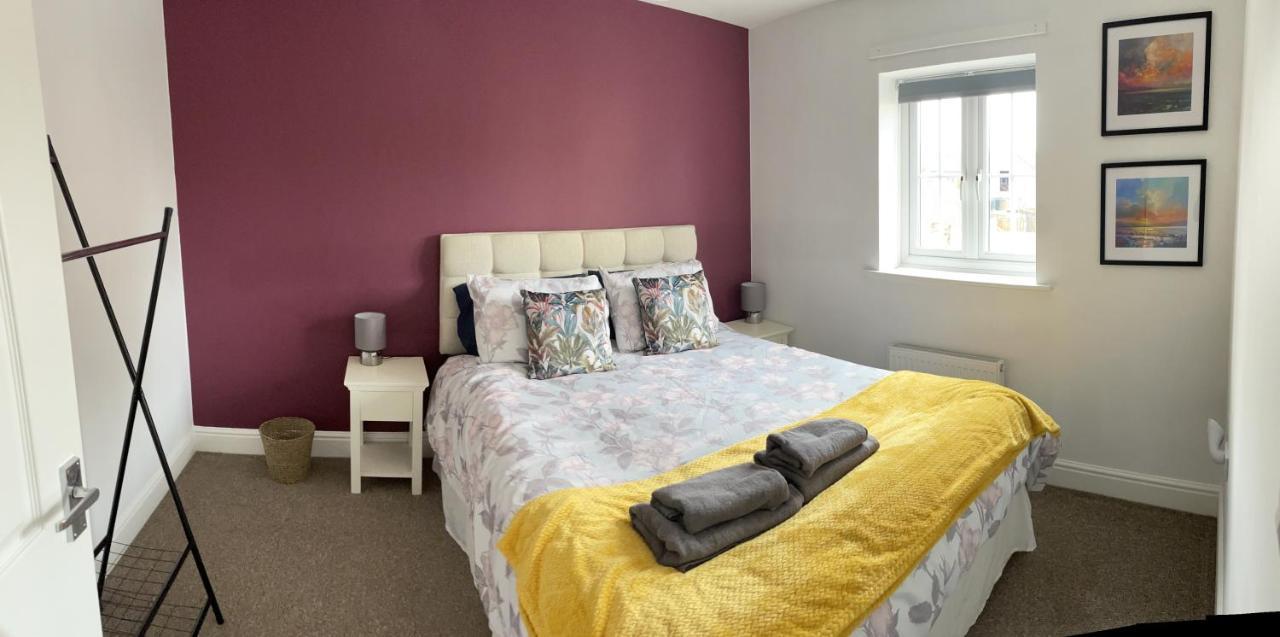 Stunning Large Detached Gloucester, 4 Beds, 3 Bedroom, 2 Bathroom Property, Nr Chelt, The Docks And Quays Sleeps 6 Bagian luar foto