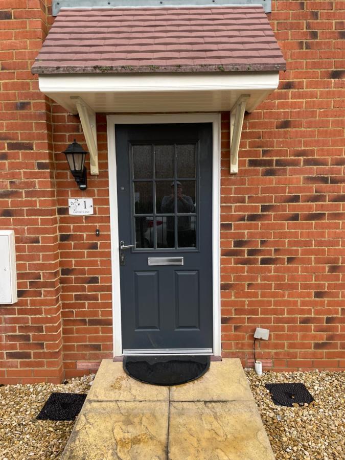 Stunning Large Detached Gloucester, 4 Beds, 3 Bedroom, 2 Bathroom Property, Nr Chelt, The Docks And Quays Sleeps 6 Bagian luar foto