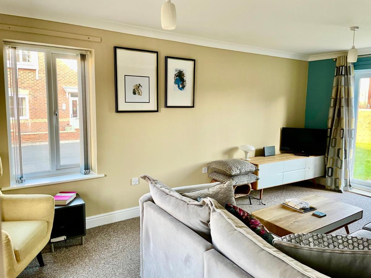 Stunning Large Detached Gloucester, 4 Beds, 3 Bedroom, 2 Bathroom Property, Nr Chelt, The Docks And Quays Sleeps 6 Bagian luar foto